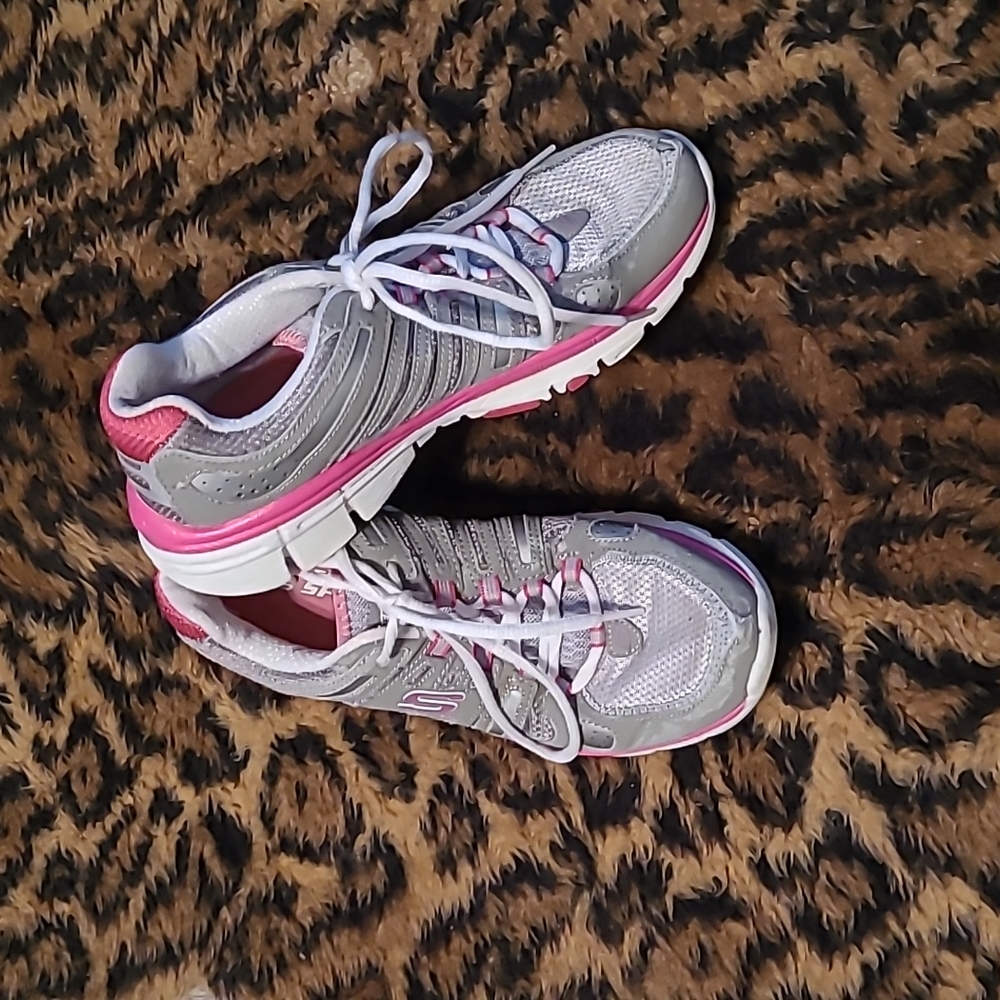 Sketchers Sport Sneakers Size 7.5